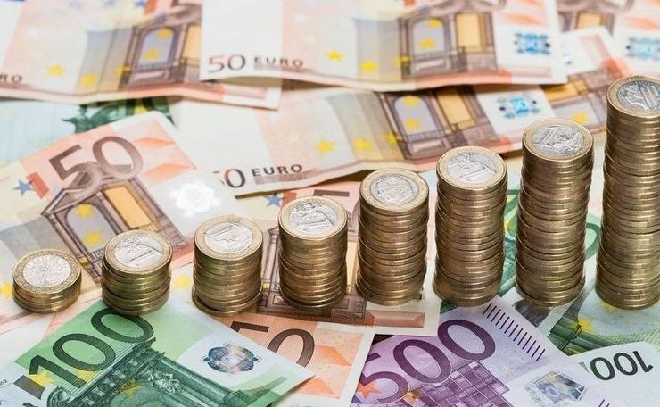 Минфин РФ снизит ежедневные покупки валюты