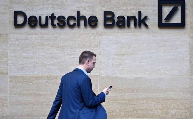 Deutsche Bank получил больший убыток, чем ожидалось 