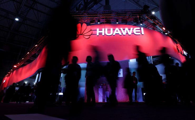Франция  не запретила китайской сети Huawei развернуть 5G-сеть на своей территории