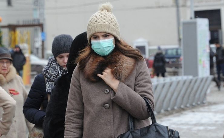 Российский производитель медицинских масок приостанавливает производство из-за нехватки материалов