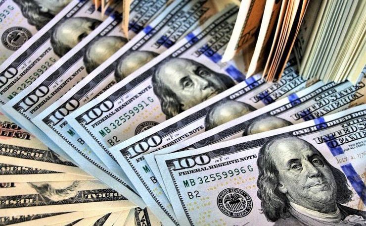 Республика Казахстан продает валюту из резервов и вводит валютные ограничения