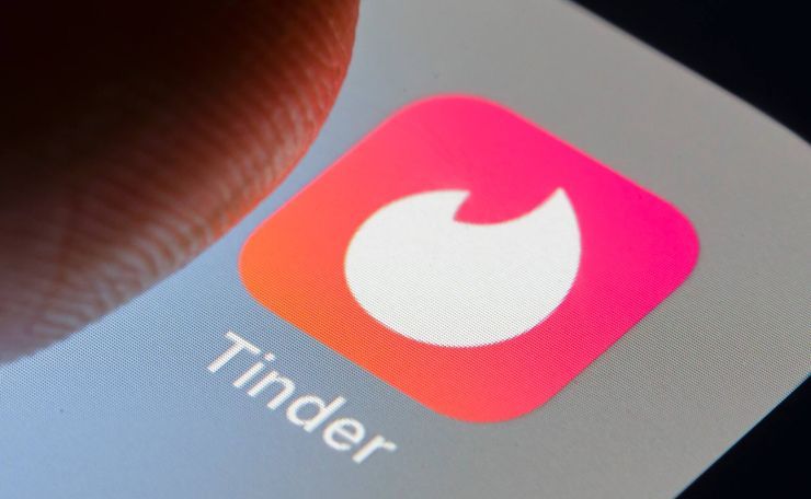 Tinder планирует запустить сервис помощи по созданию «идеального профиля»