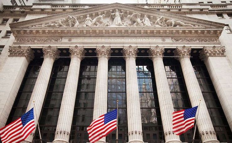 Средние показатели Нью-Йоркской  фондовой биржи упали