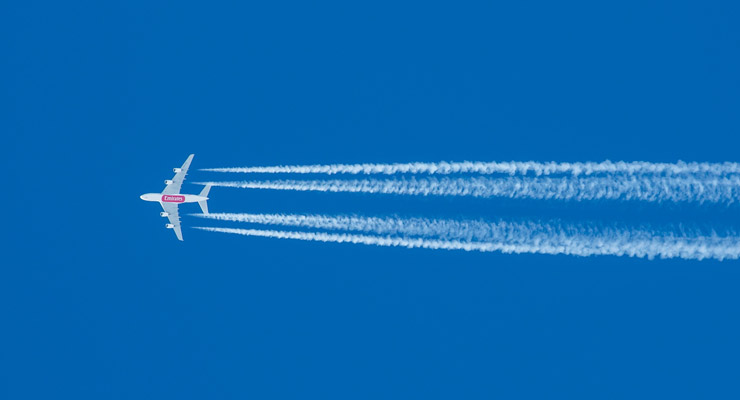 Опрос ЕС показывает, что 72% граждан поддержат налог на выбросы углерода при авиаперевозках